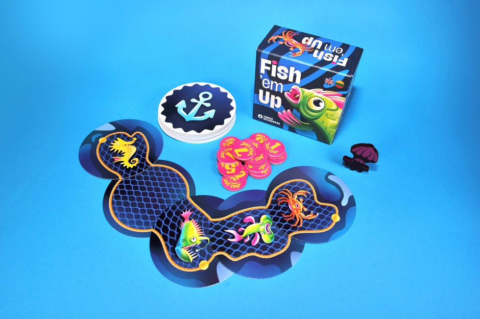 ​Fish em Up fishing board game net built from the game cards