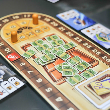 ​Fraudville (Politiškės) board game components, action cards, and play money